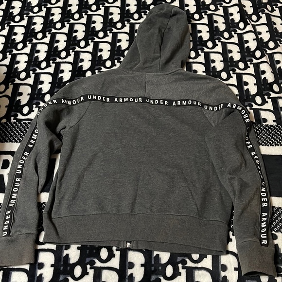 Under Armour Hoodie - Picture 1 of 11